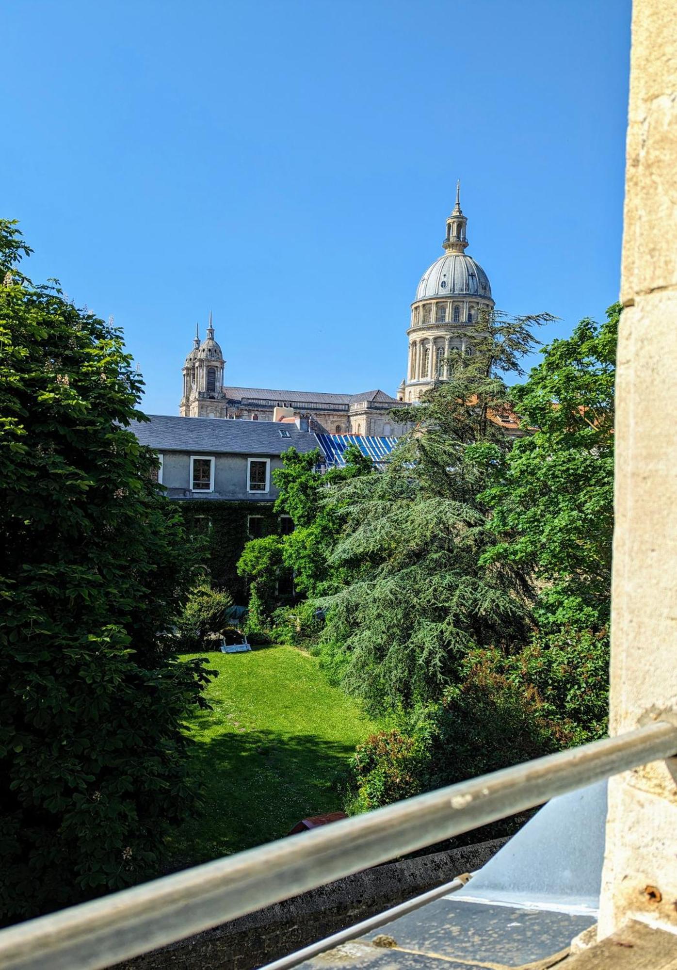 Vue Basilique, Au Coeur De La Vieille Ville Boulogne-sur-Mer Kültér fotó